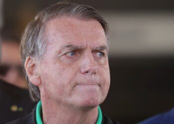 El Tribunal Supremo de Brasil ordena el arresto domiciliario de Jair Bolsonaro
