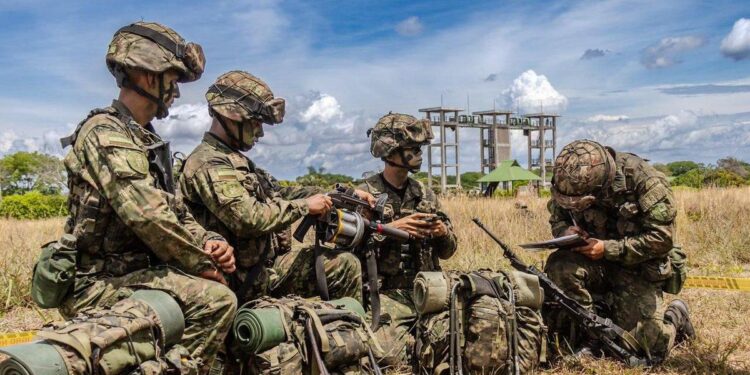 Liberaron a 33 militares secuestrados en el sur de Colombia