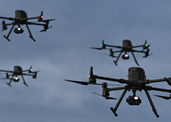 Guerrilleros atacan con drones la casa de un alcalde en Colombia