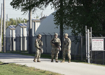 Trump pide encarcelar al gobernador de Illinois y al alcalde de Chicago por oponerse a la militarización de su Estado