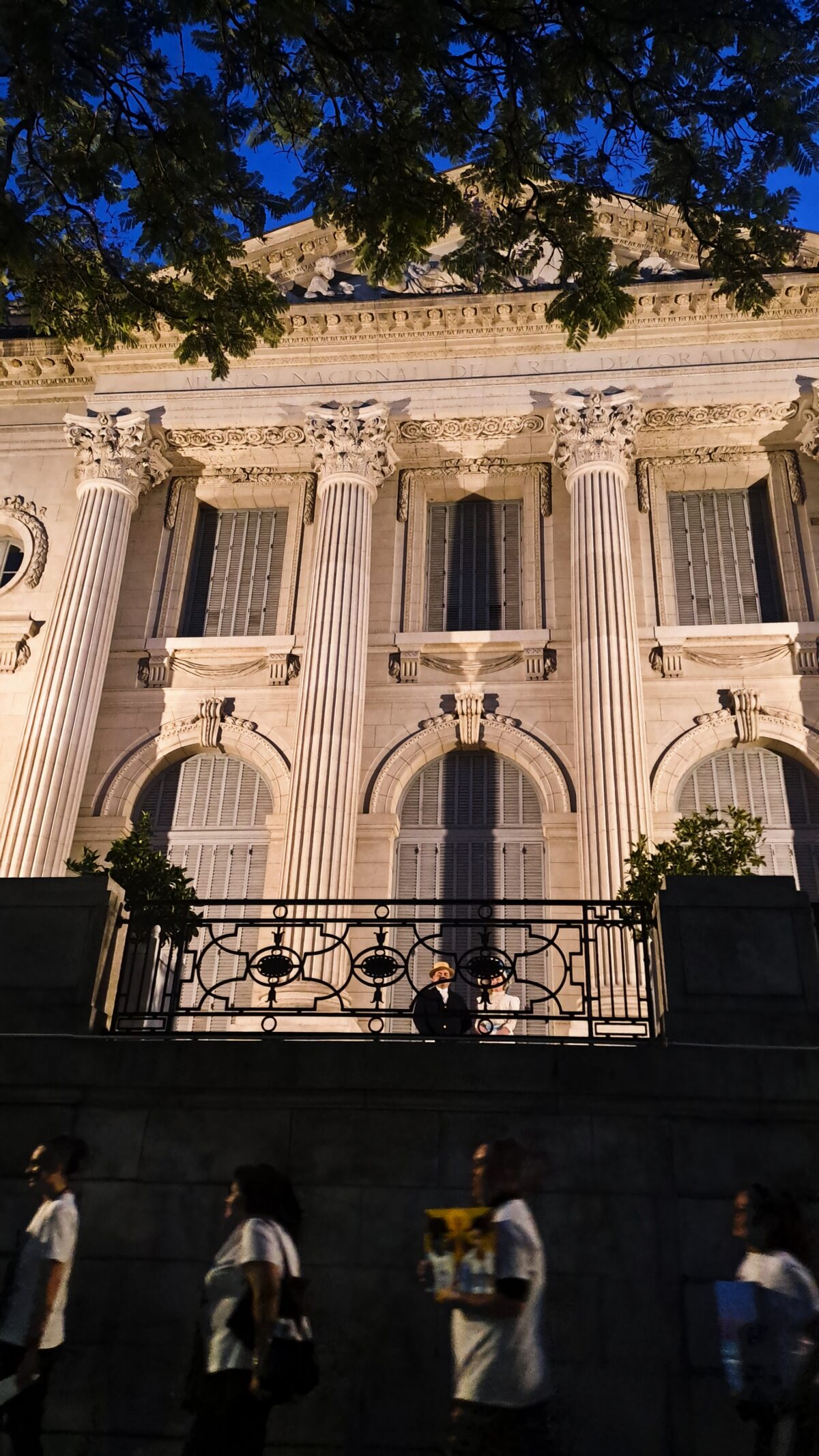 “Arte en el pecho”, la iniciativa venezolana que irrumpió en la Noche de los Museos de Buenos Aires