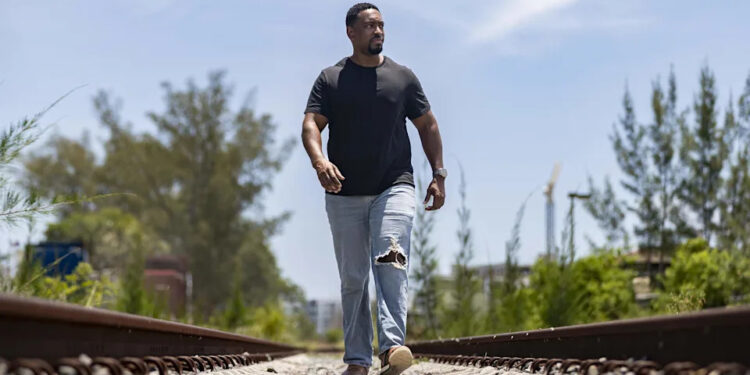 Atormentado por Brightline: Un conductor consiguió el trabajo de sus sueños. Entonces la gente empezó a morir