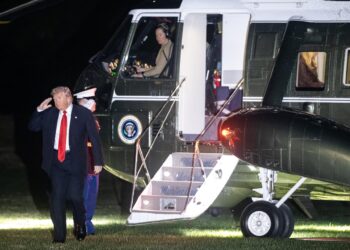 Trump reconoce la derrota republicana en elecciones locales y culpa al cierre del gobierno