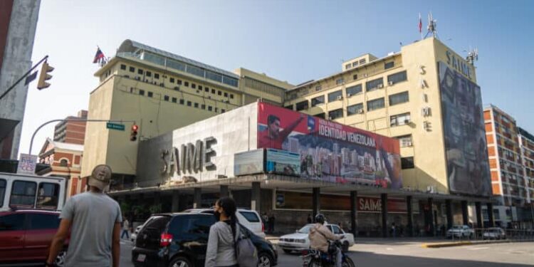 Saime anunció que extranjeros pueden solicitar su constancia de nacionalización en línea