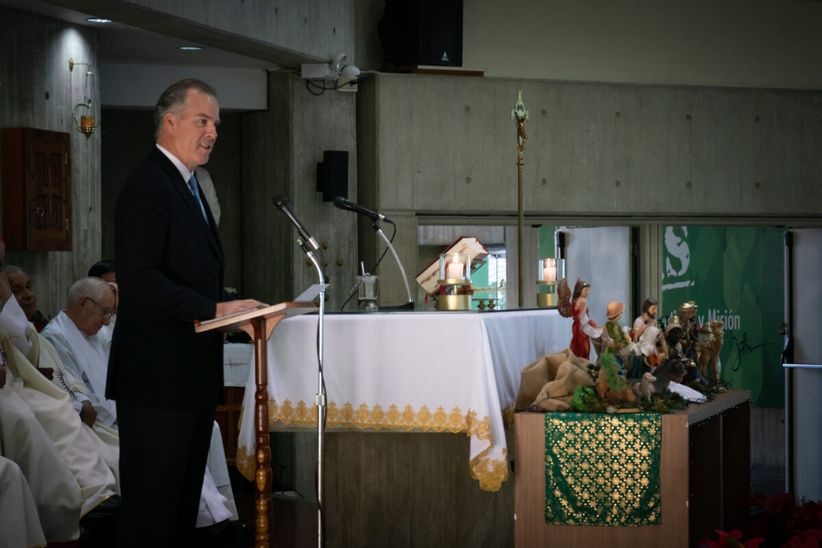 Alberto J. Vollmer presentó el libro Memorias: la siembra de un legado