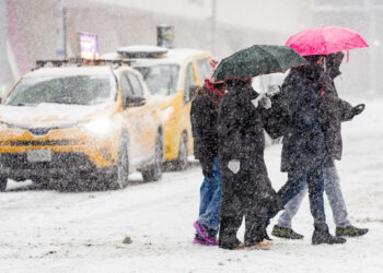 Caos aéreo en EEUU: tormenta invernal provoca el mayor número de vuelos cancelados desde 2020