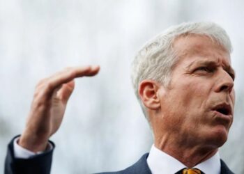 ¿Quién es Chris Wright y qué se sabe de su eventual viaje a Venezuela?