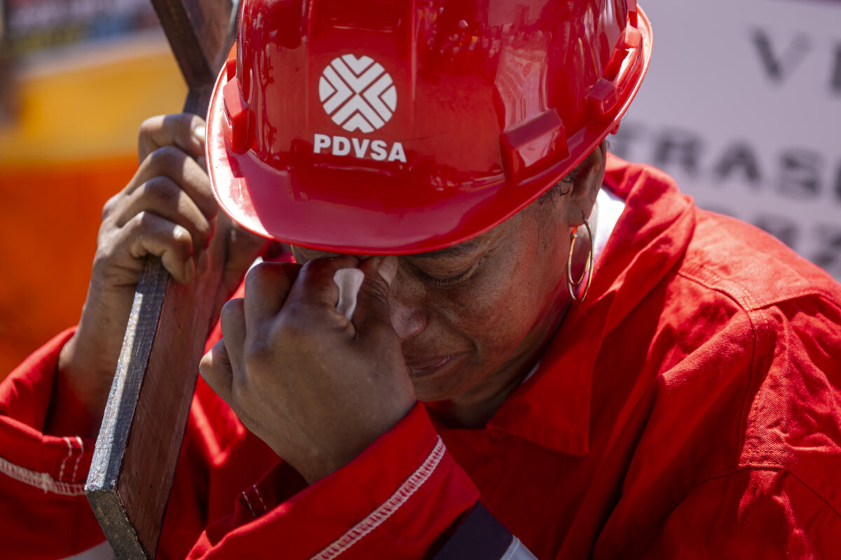 En imágenes: el viacrucis de los familiares de trabajadores de PDVSA detenidos