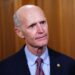 Rick Scott percibió engaño de la cúpula chavista y lanzó fuerte advertencia: «Estamos observando cada paso»