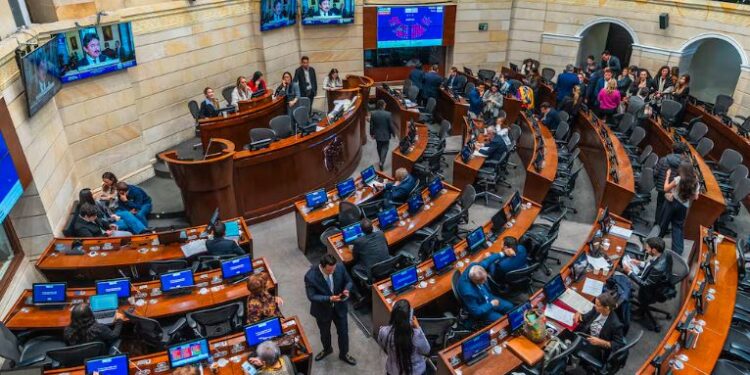 Los partidos de Gustavo Petro y Álvaro Uribe serán las principales fuerzas del Senado colombiano