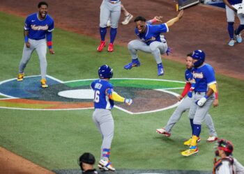 ¡Sayonara! Venezuela acabó con la supremacía de Japón y se metió en semifinales del Clásico Mundial de Béisbol