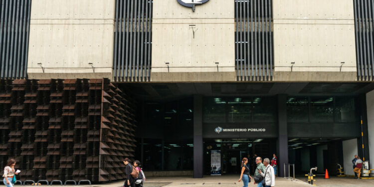 ONG denunciaron las fallas en el sistema de justicia durante reunión con el fiscal Larry Davoe