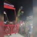 Una atracción de un parque de diversiones colapsó con personas a bordo (VIDEO)