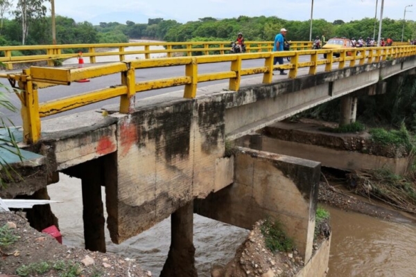 Autoridades mantendrán el cierre del puente Santander durante un mes